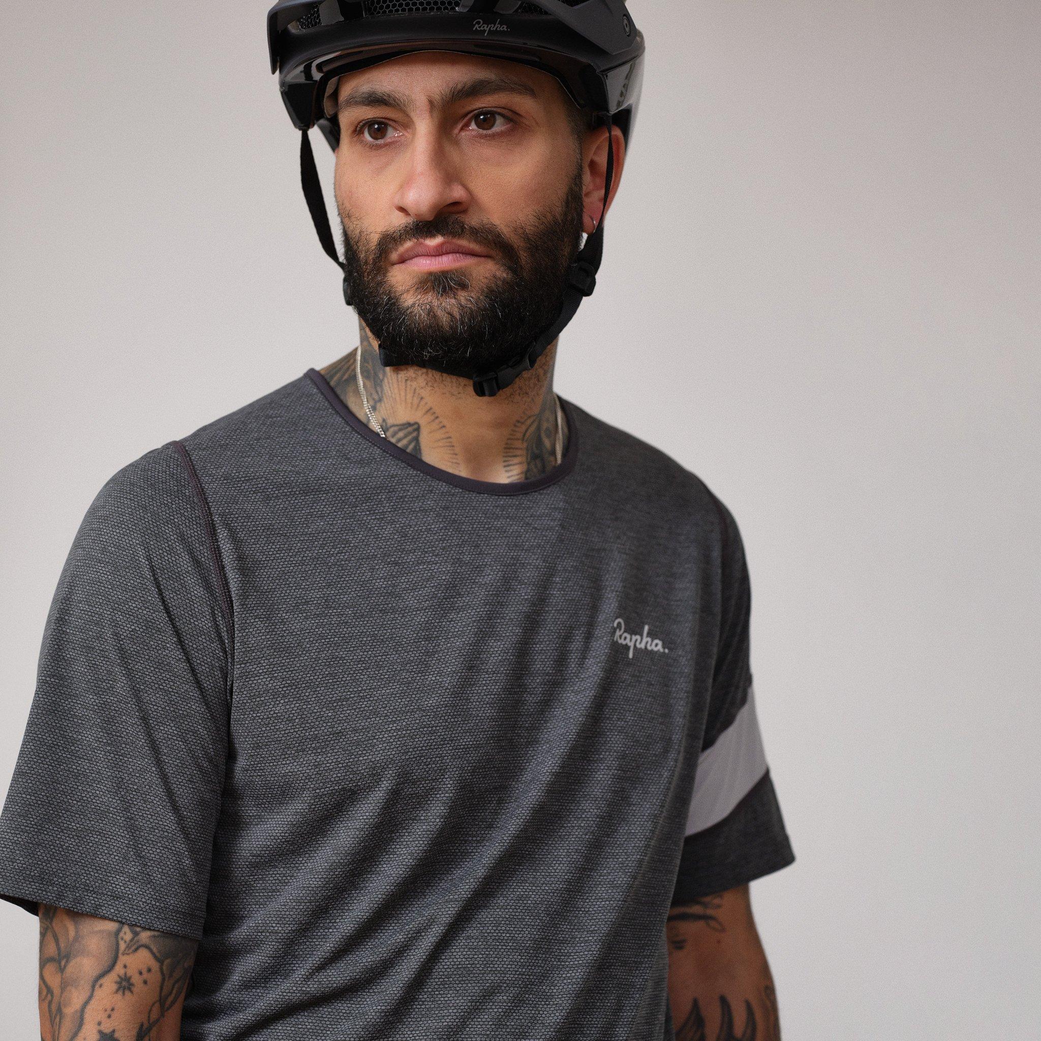 3828-Men-apos-s-Trail-Lightweight-T-shirt-Grey-Light-Grey-5.jpg Men's Trail Lightweight T-shirt Grey/Light Grey