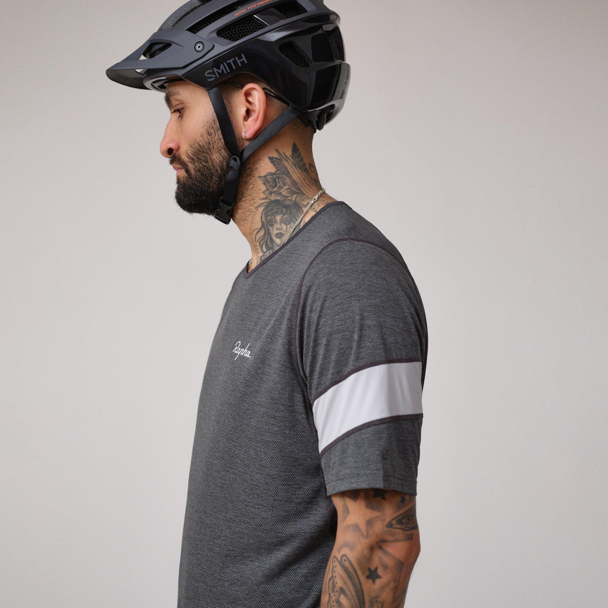 3828-Men-apos-s-Trail-Lightweight-T-shirt-Grey-Light-Grey-6.jpg Men's Trail Lightweight T-shirt Grey/Light Grey